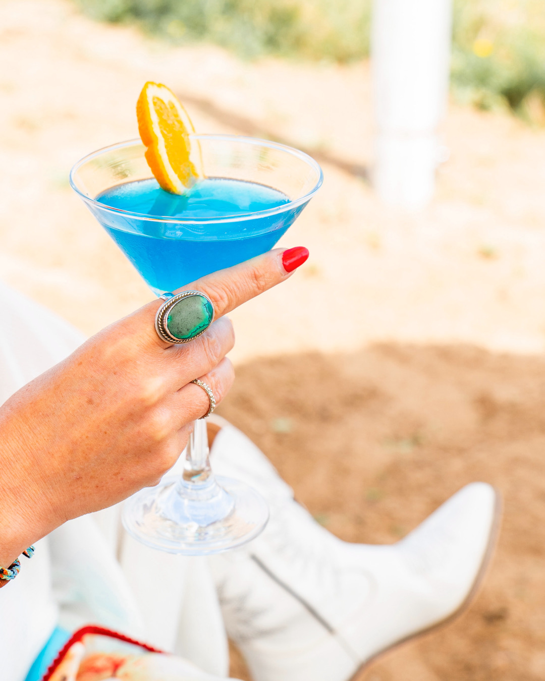 wabi sabi beach mallorca, restaurantes en mallorca con los pies en la arena, restaurantes mallorca, mallorca restaurants, mallorca foodie, aurora vega foodie, planes en mallorca, qué hacer en mallorca, aurora vega foodie, mav magazine