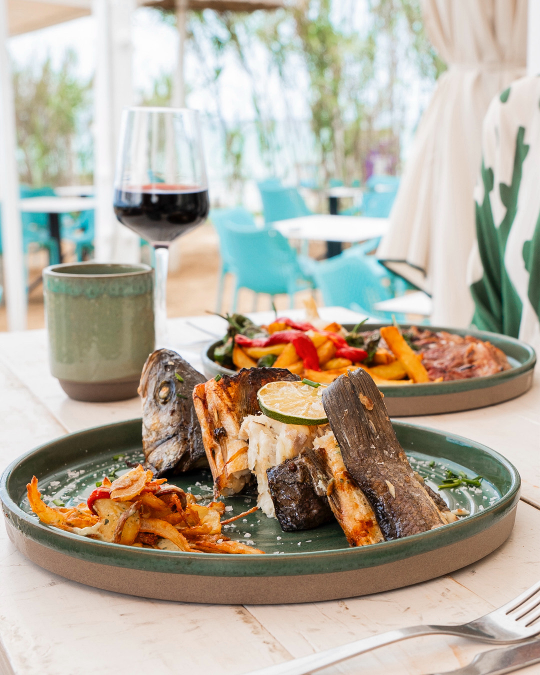 wabi sabi beach mallorca, restaurantes en mallorca con los pies en la arena, restaurantes mallorca, mallorca restaurants, mallorca foodie, aurora vega foodie, planes en mallorca, qué hacer en mallorca, aurora vega foodie, mav magazine
