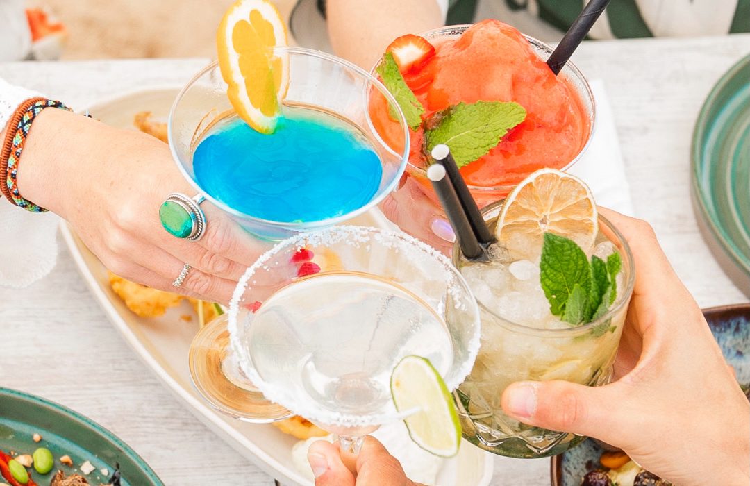 wabi sabi beach mallorca, restaurantes en mallorca con los pies en la arena, restaurantes mallorca, mallorca restaurants, mallorca foodie, aurora vega foodie, planes en mallorca, qué hacer en mallorca, aurora vega foodie, mav magazine