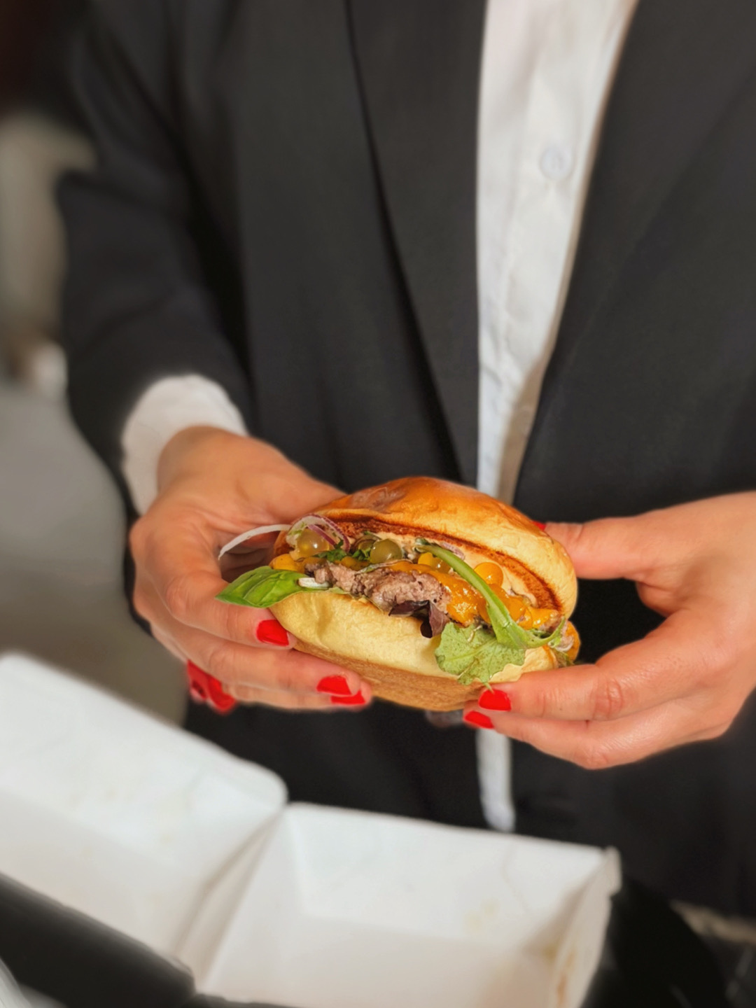 by indivisible, nuevo local by indivisible, restaurantes mallorca, mallorca restaurants, dónde comer en mallorca, aurora vega foodie, mav magazine