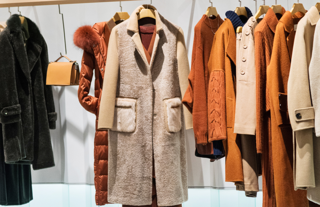 Cómo Velfix puede ayudar a las tiendas de barrio a crecer y vender más sin perder su esencia, platafoma velfix, cómo vender online con velfix, plataformas para vender online, mav magazine by aurora vega, aurora vega personal shopper