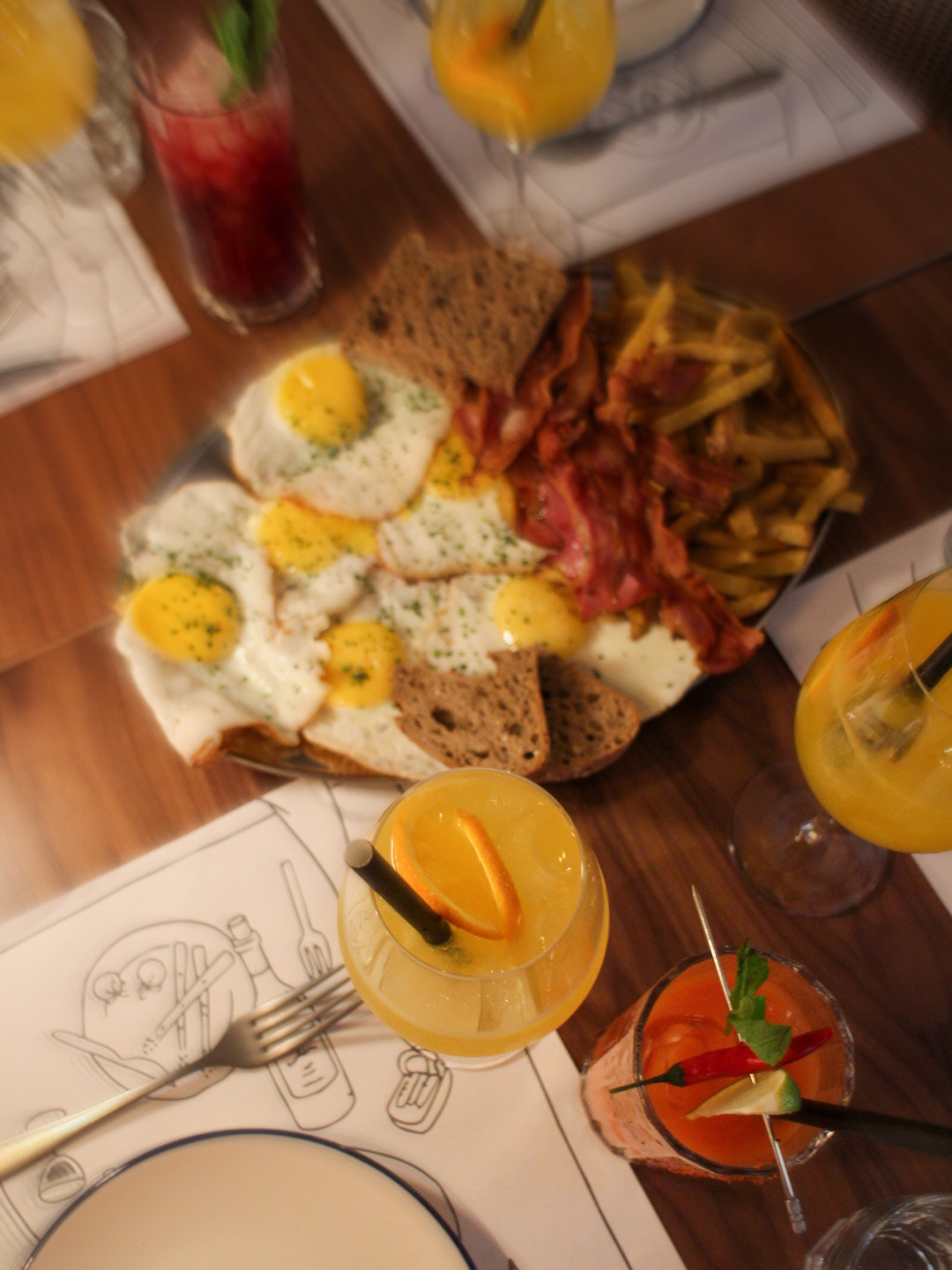 brunch and vermut, brunch fina bar, fina bar palma, restaurantes palma, restaurantes mallorca, brunch con dj en palma, dónde tomar brunch en palma, planes en palma, aurora vega foodie, aurora vega blog, mav magazine, noticias foodie mallorca brunch and vermut, brunch fina bar, fina bar palma, restaurantes palma, restaurantes mallorca, brunch con dj en palma, dónde tomar brunch en palma, planes en palma, aurora vega foodie, aurora vega blog, mav magazine, noticias foodie mallorca