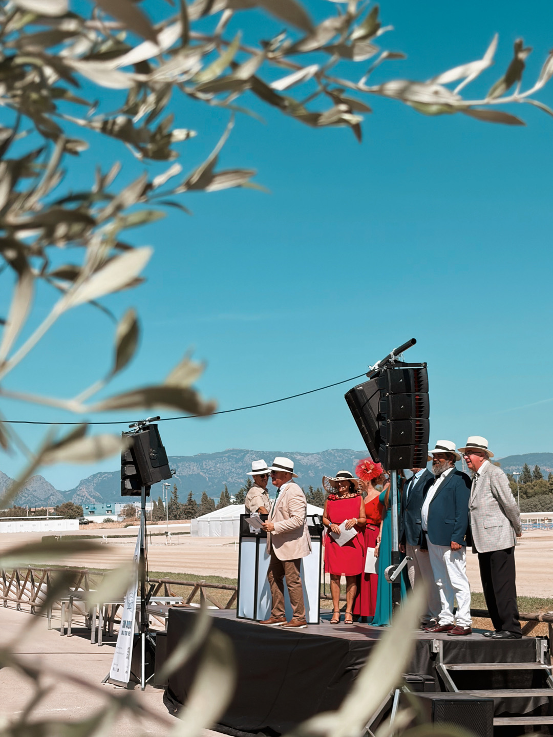 chapeau sa roqueta, hipódromo son pardo, eventos mallorca, eventos ecuestres mallorca, mav magazine, aurora vega foodie