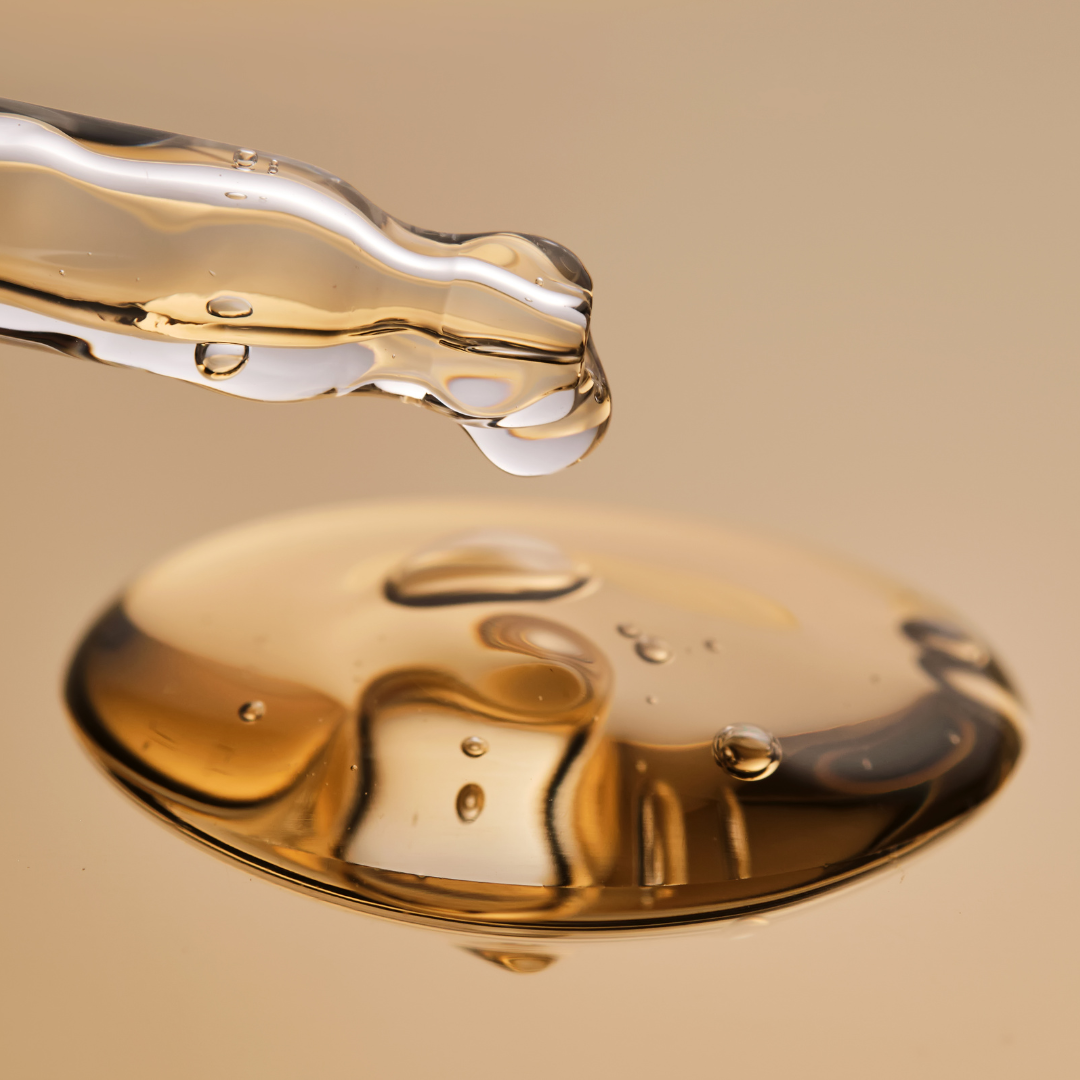 Cuándo y cómo se debe usar el sérum dentro de la rutina de cuidado facial, sérum facial, aplicar contorno facial, mav magazine